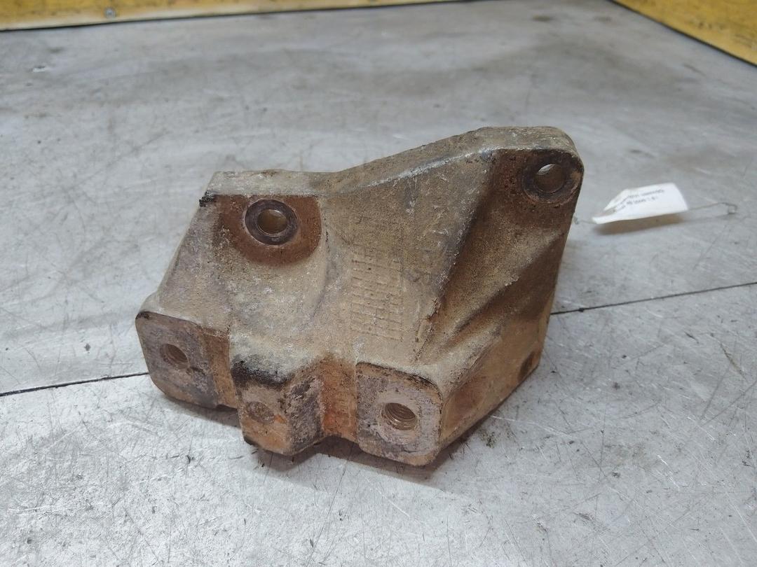 Кронштейн КПП N8NW9Q Audi A3 - Фото 2