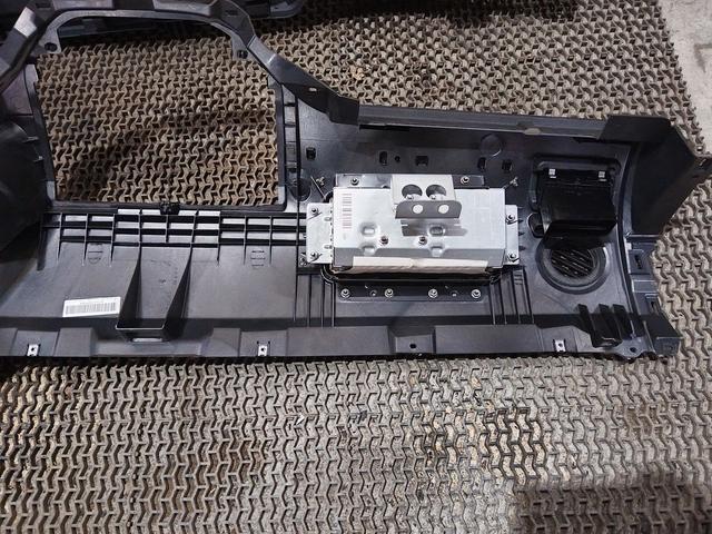 Панель передняя салона (торпедо) IQHNQL Ford C-Max undefined