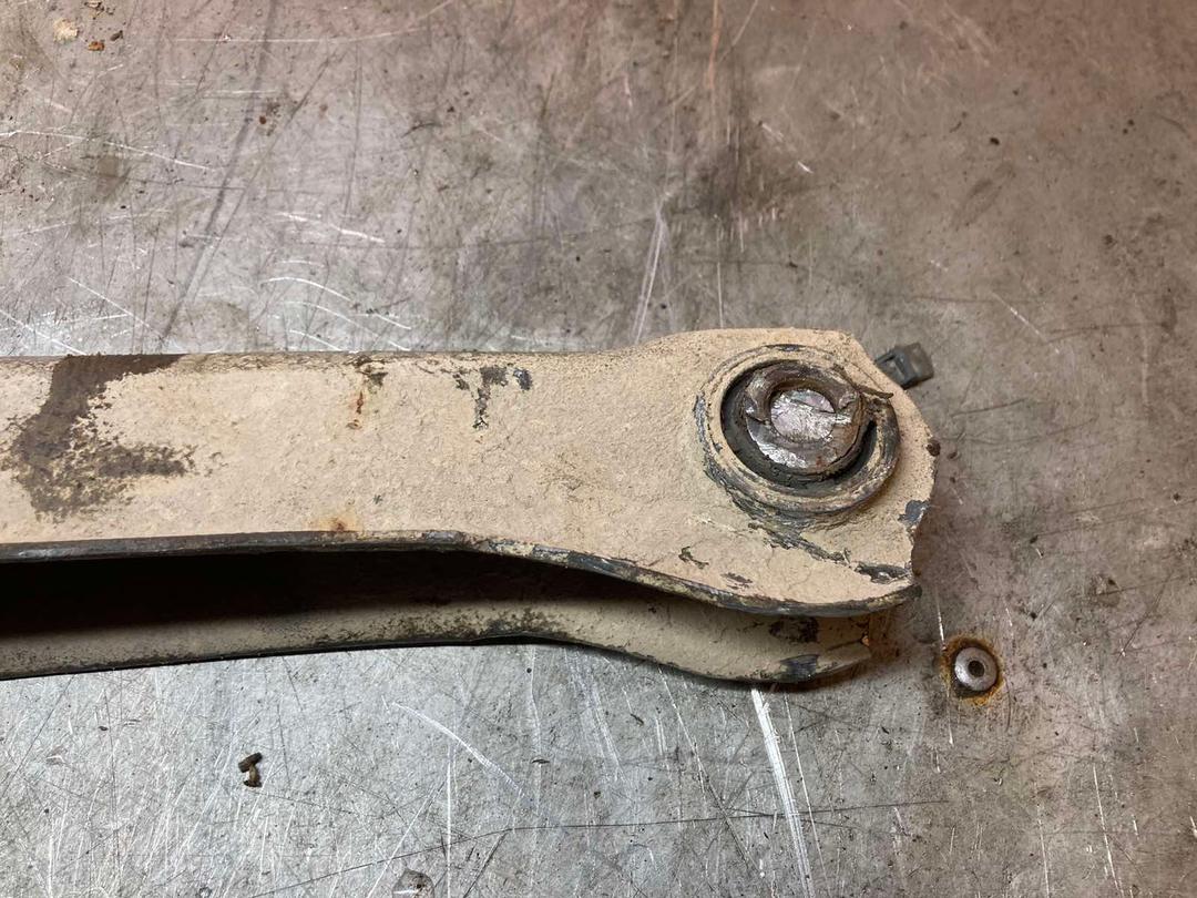 Рычаг задний P6L1NG Volvo V40 - Фото 7