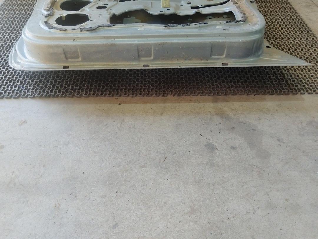 Дверь передняя правая O09W82 Renault Scenic RX4 undefined