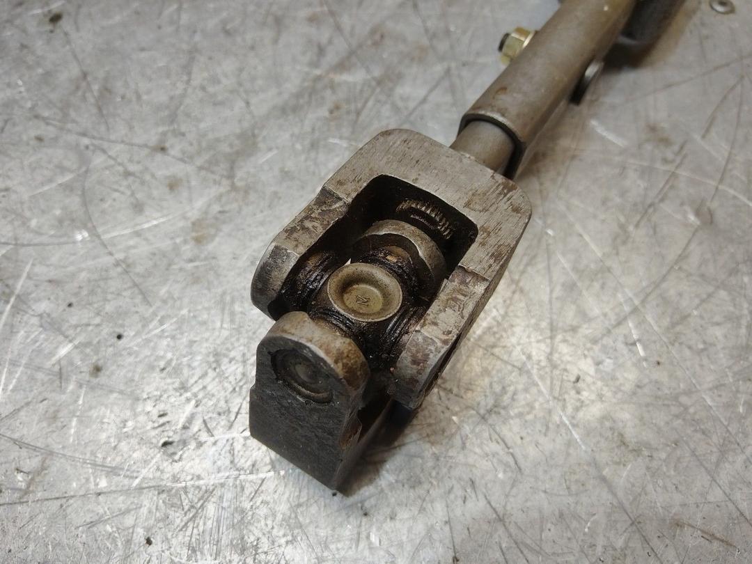 Рулевой карданчик 6WQOWM Volkswagen Passat купить с доставкой