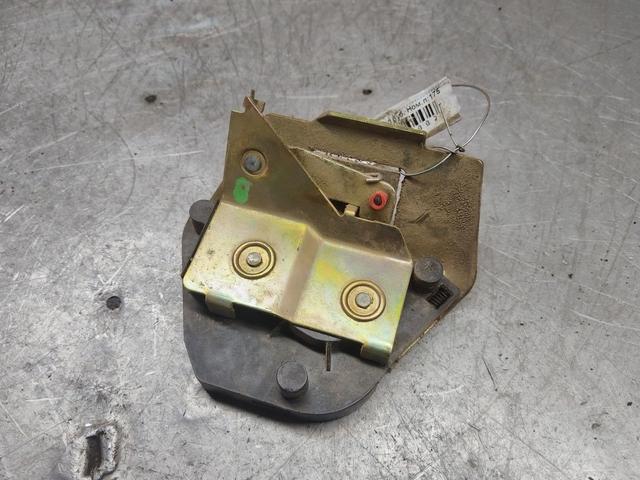 Замок двери сдвижной XT0HE3 Peugeot Partner купить