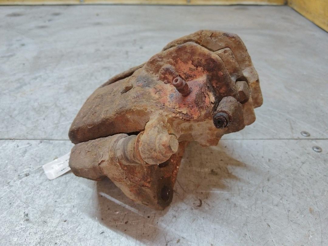 Суппорт передний левый O90OEM Mitsubishi Carisma купить с доставкой