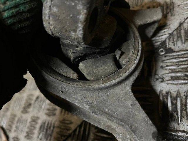 Подушка крепления двигателя 0OC3QQ Opel Zafira купить на авторазборке