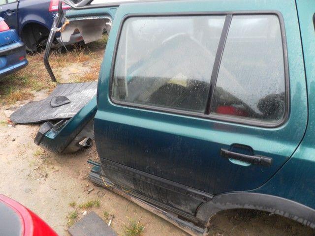 Стекло двери задней левой EZYHYR Volkswagen Golf