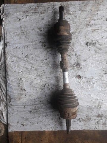 Полуось передняя левая (приводной вал, ШРУС) E2TZC0 Chrysler Voyager купить