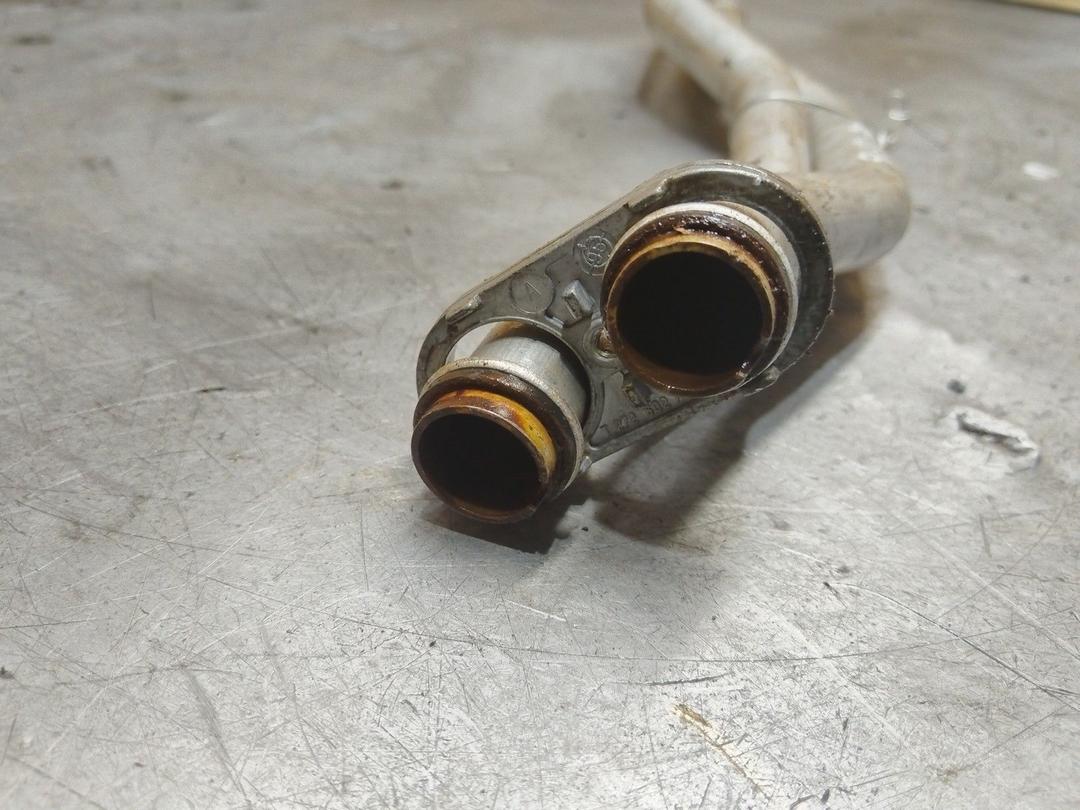 Патрубок отопителя (печки) AKEQZ6 Peugeot 406 купить