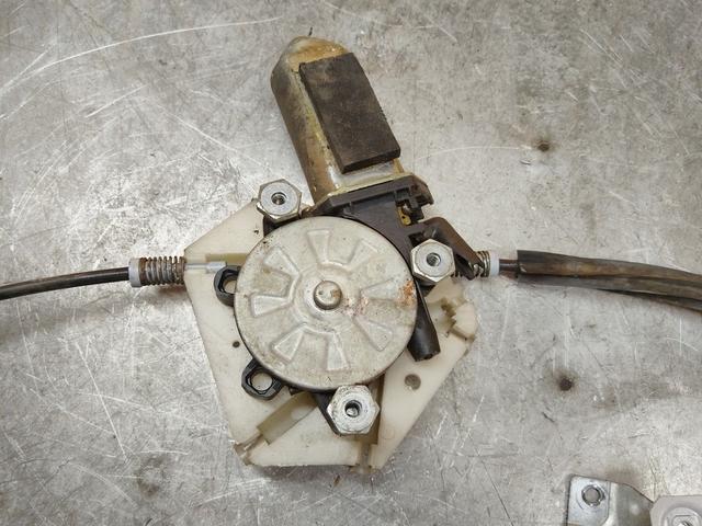 Стеклоподъемник электрический передний левый 1LCYAW Volvo S40 купить