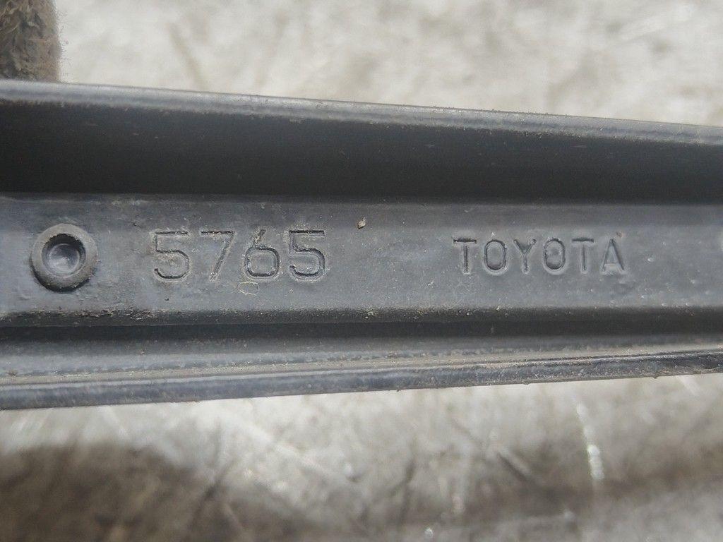 Щеткодержатель (поводок стеклоочистителя, дворник) M8XVS0 Toyota Corolla - Фото 6