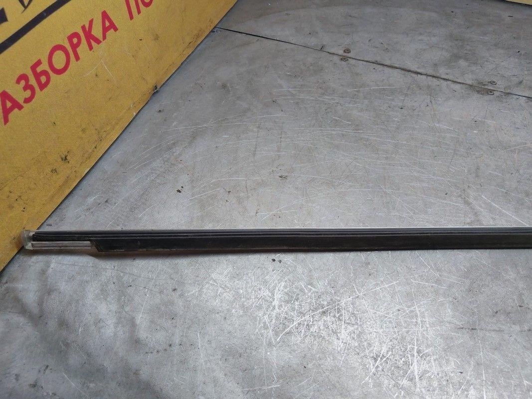 Молдинг стекла двери задней левой наружный 8035PH Peugeot 607 купить на авторазборке