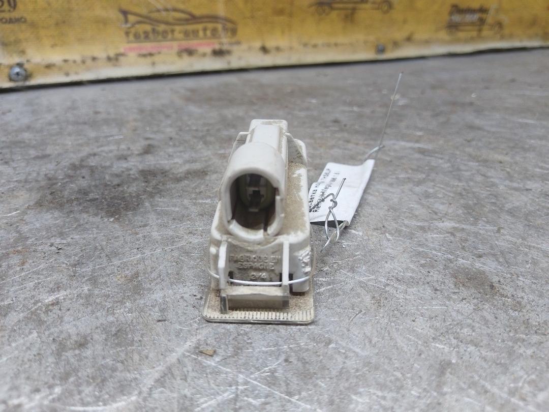 Подсветка номера 7HS6UP Renault Megane купить в магазине запчастей бу