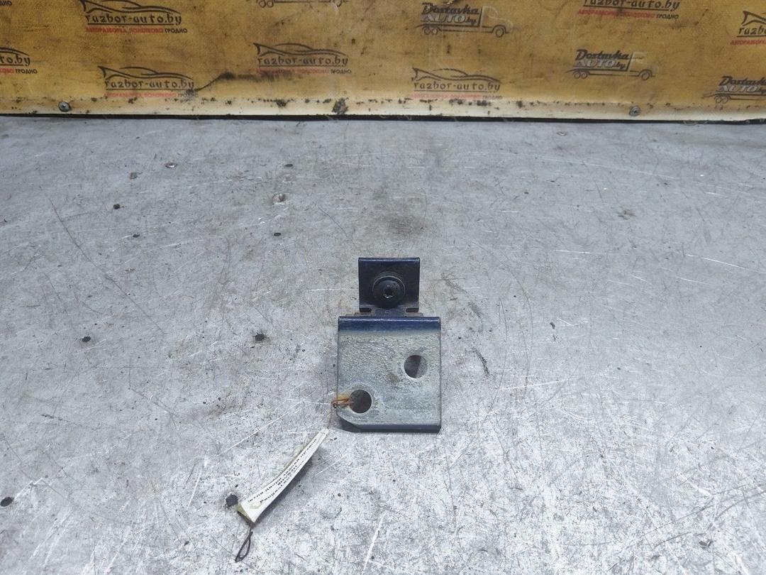 Петля двери задней правой 6HVS3H Peugeot 607 купить на авторазборке