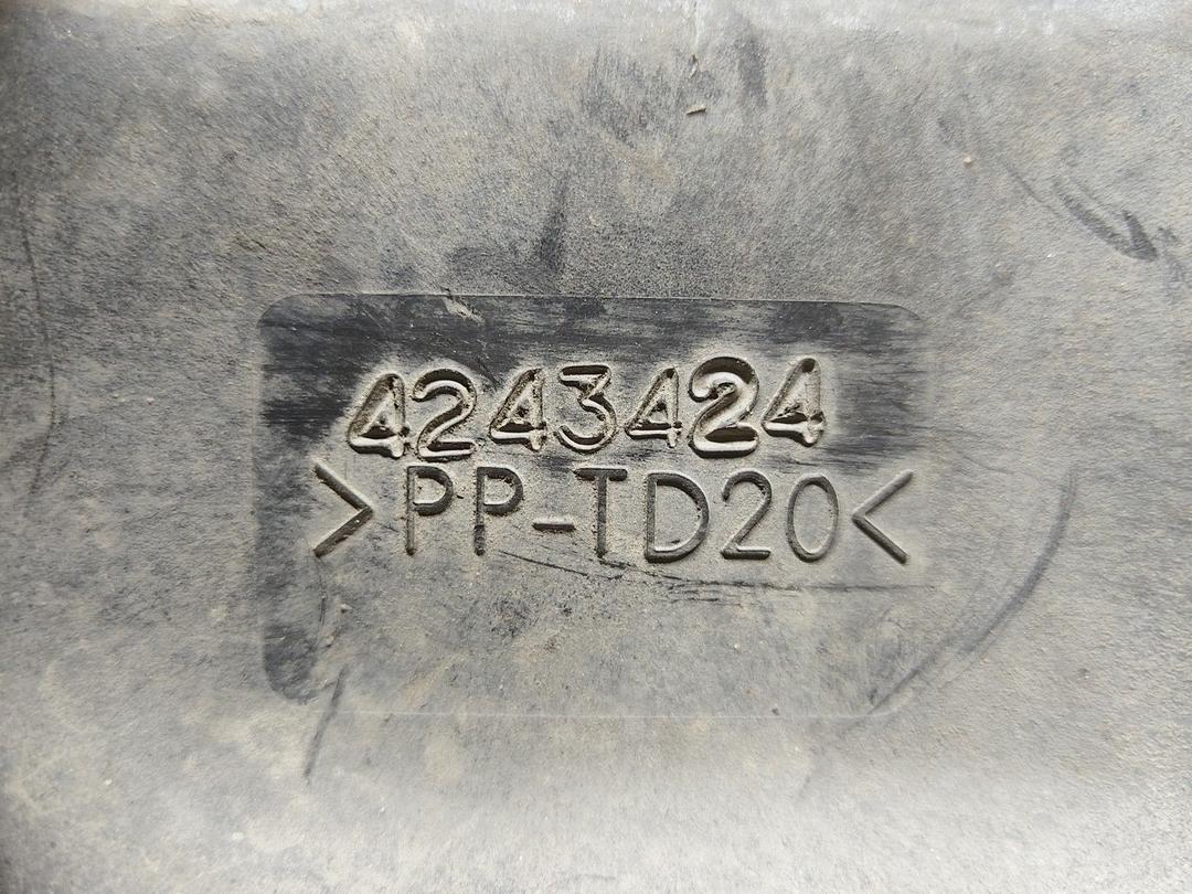 Корпус воздушного фильтра W3X16P Peugeot 806 купить с доставкой