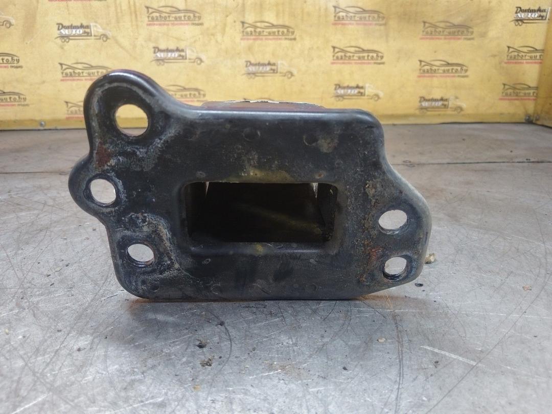 Кронштейн усилителя бампера переднего (Домик) 8O8AF8 Opel Meriva купить в магазине запчастей бу