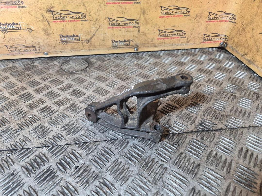 Кронштейн КПП 37RAC9 Fiat Palio