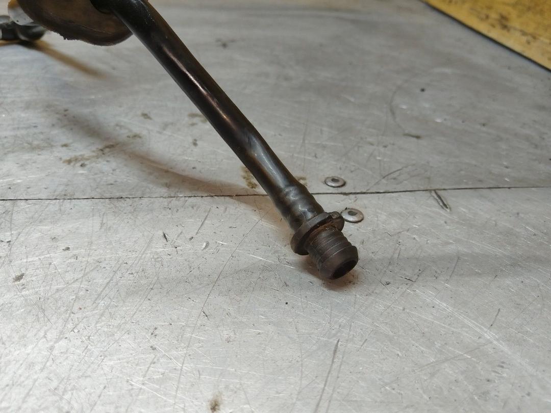 Трубка вакуумная 5Q5KOM Audi A4 купить