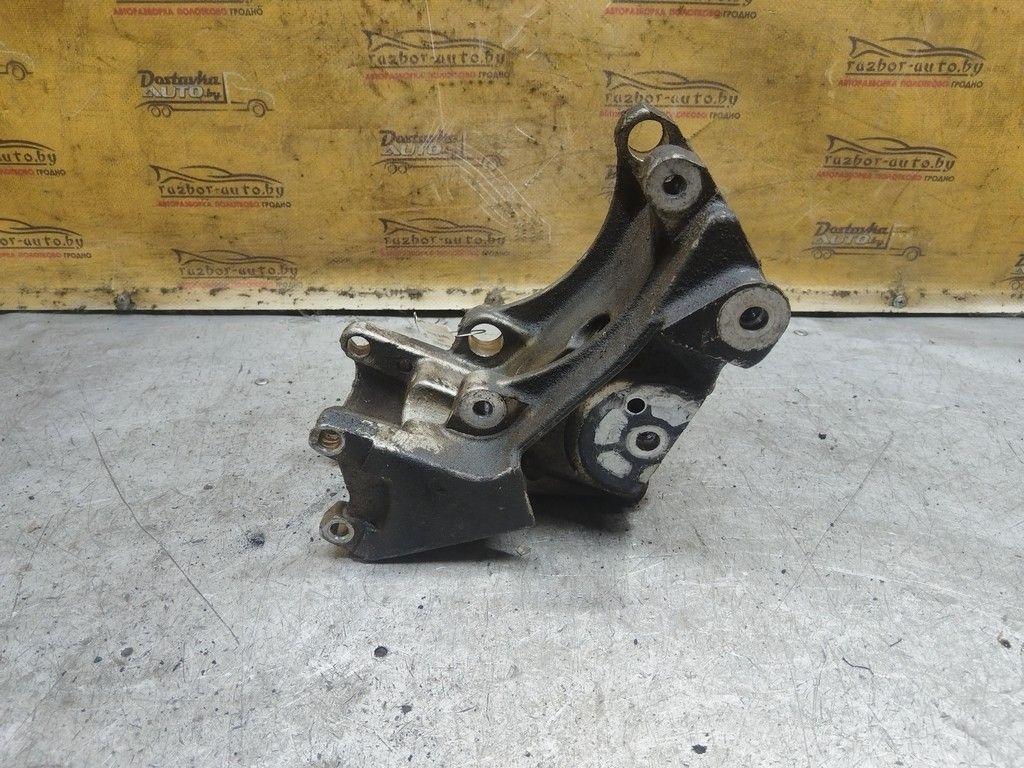 Кронштейн генератора LWVFKC Peugeot 607 - Фото 2