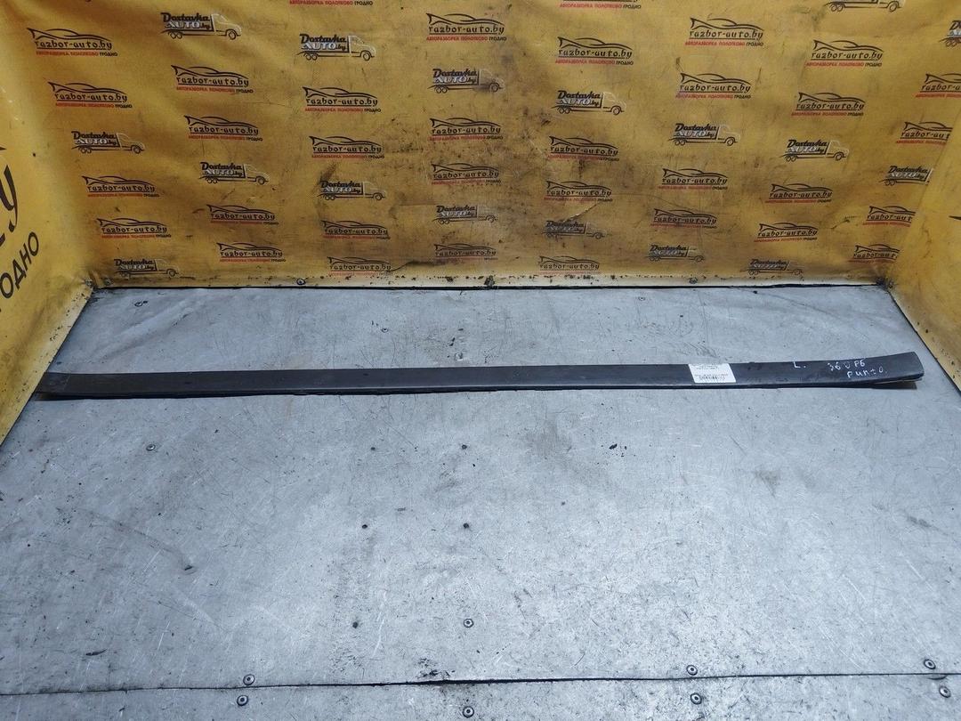 Молдинг двери передней левой GA67Q3 Fiat Punto