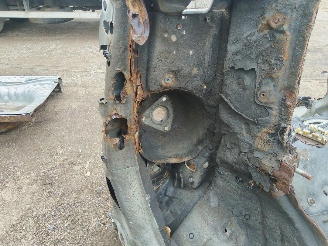 Стакан лонжерона правый 6RQGS6 Mazda 3 купить в магазине запчастей бу