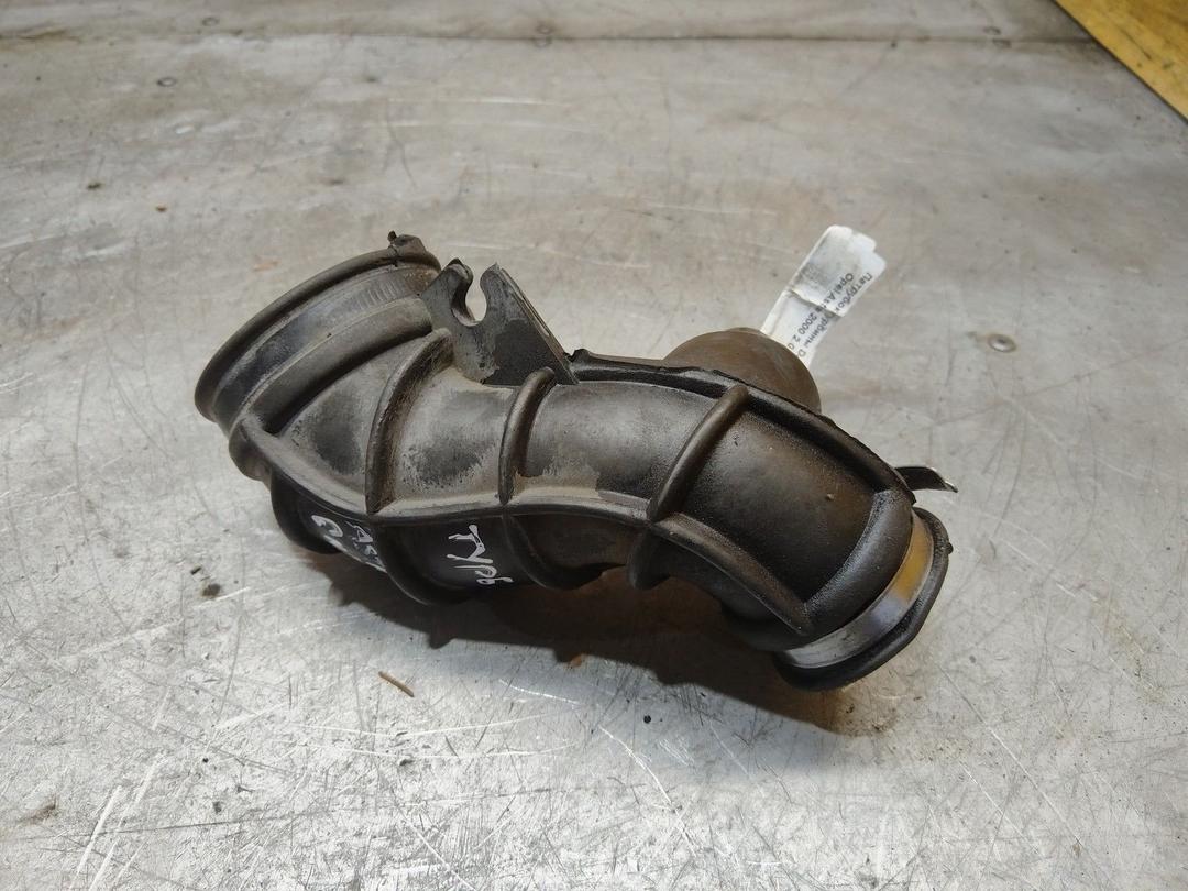 Патрубок турбины DJ446E Opel Astra