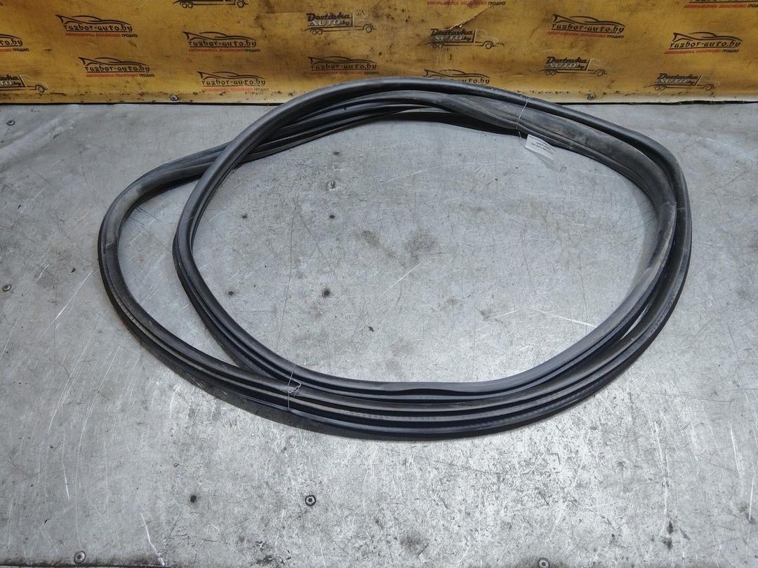 Уплотнитель двери передней правой J3KBJ3 Opel Zafira купить с доставкой