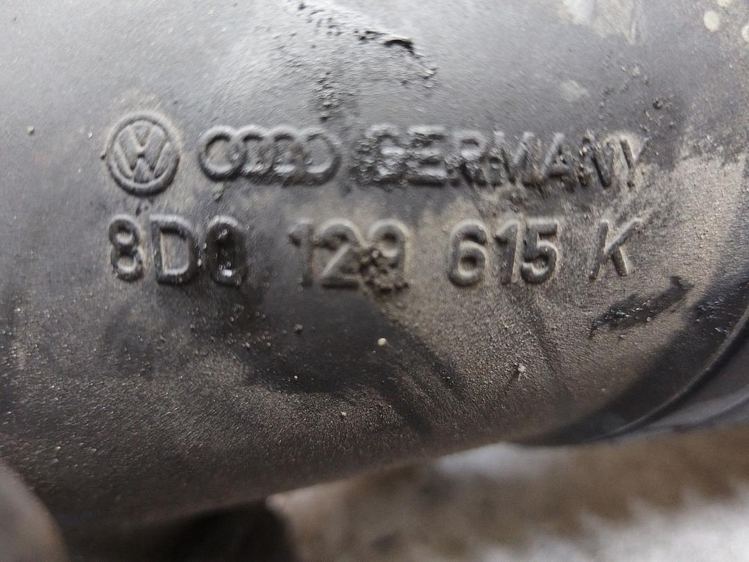 Патрубок воздушного фильтра 5ITUSC Volkswagen Passat купить в магазине запчастей бу