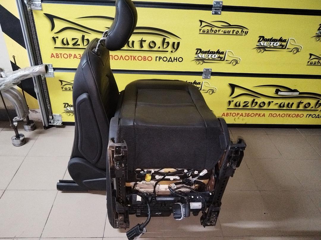 Салон (комплект сидений) JI299Z Ford Fusion undefined