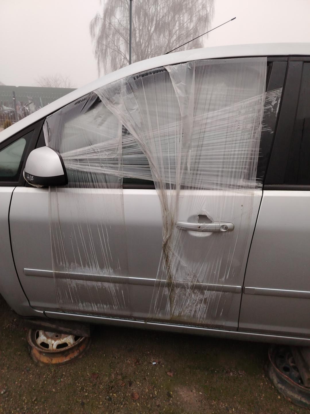 Уплотнитель двери передней левой QOC35J Ford C-Max