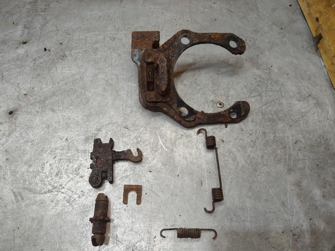 Механизм развода задних тормозных колодок левый D9WLSE Kia Sorento - Фото 2