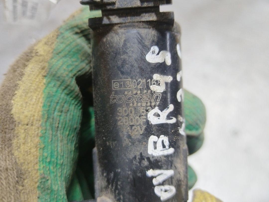 Насос (моторчик) омывателя стекла LGS6OW Rover 45 купить с доставкой