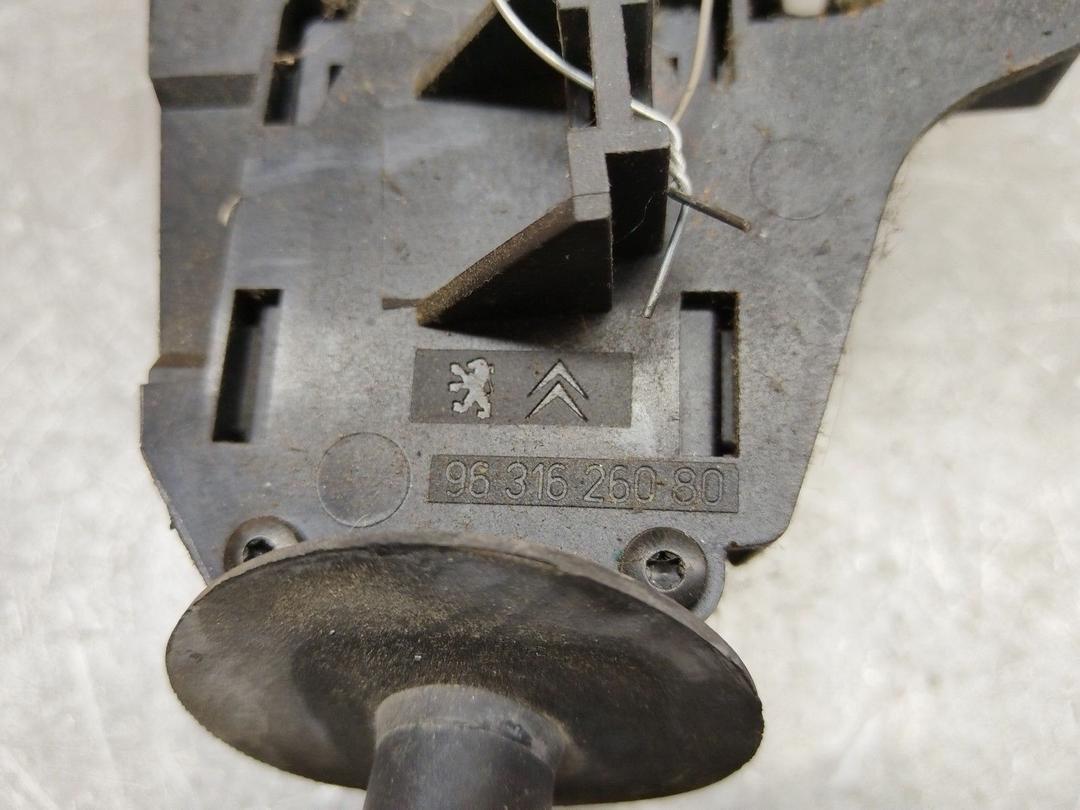 Переключатель подрулевой (стрекоза) SW8PI7 Peugeot 607 купить на авторазборке