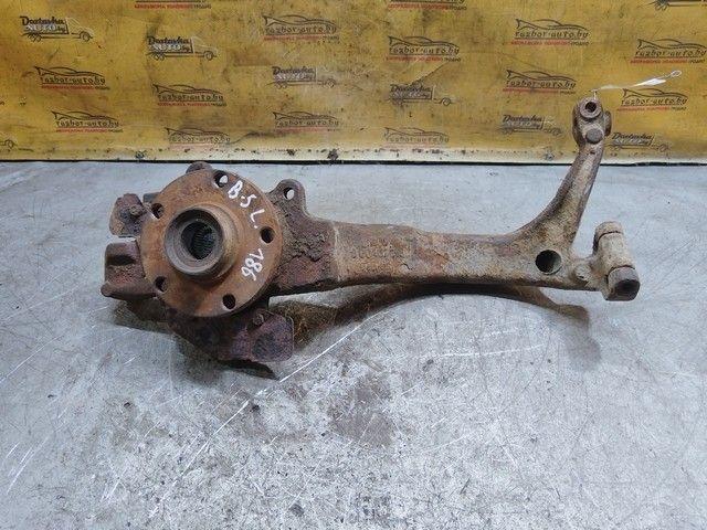 Кулак поворотный левый 771OG2 Volkswagen Passat