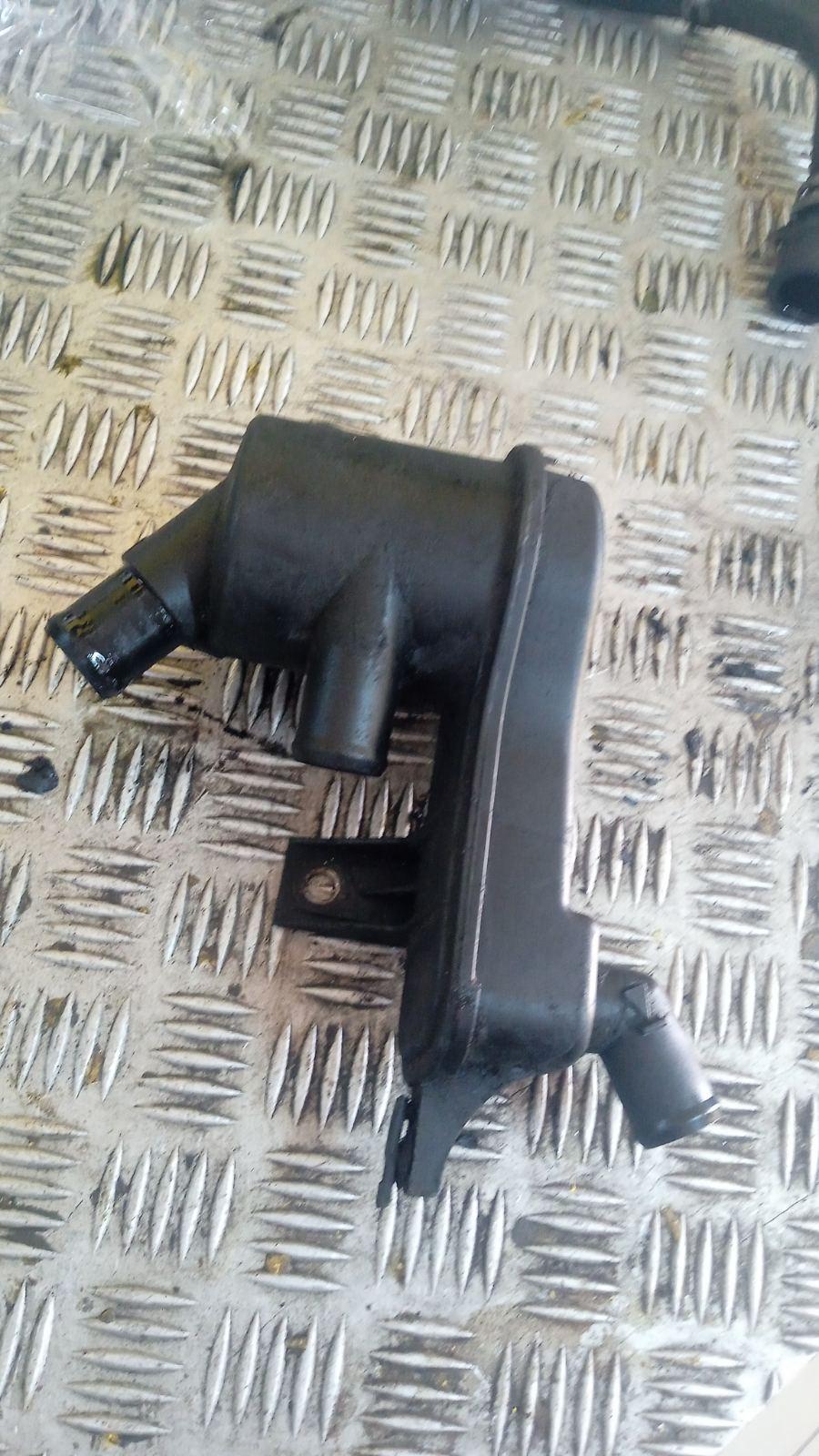 Маслоотделитель (сапун) AQ1PVF Ford Focus купить