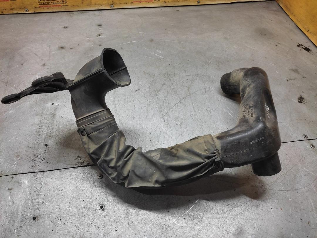 Патрубок воздушного фильтра YM5G97 Hyundai Getz