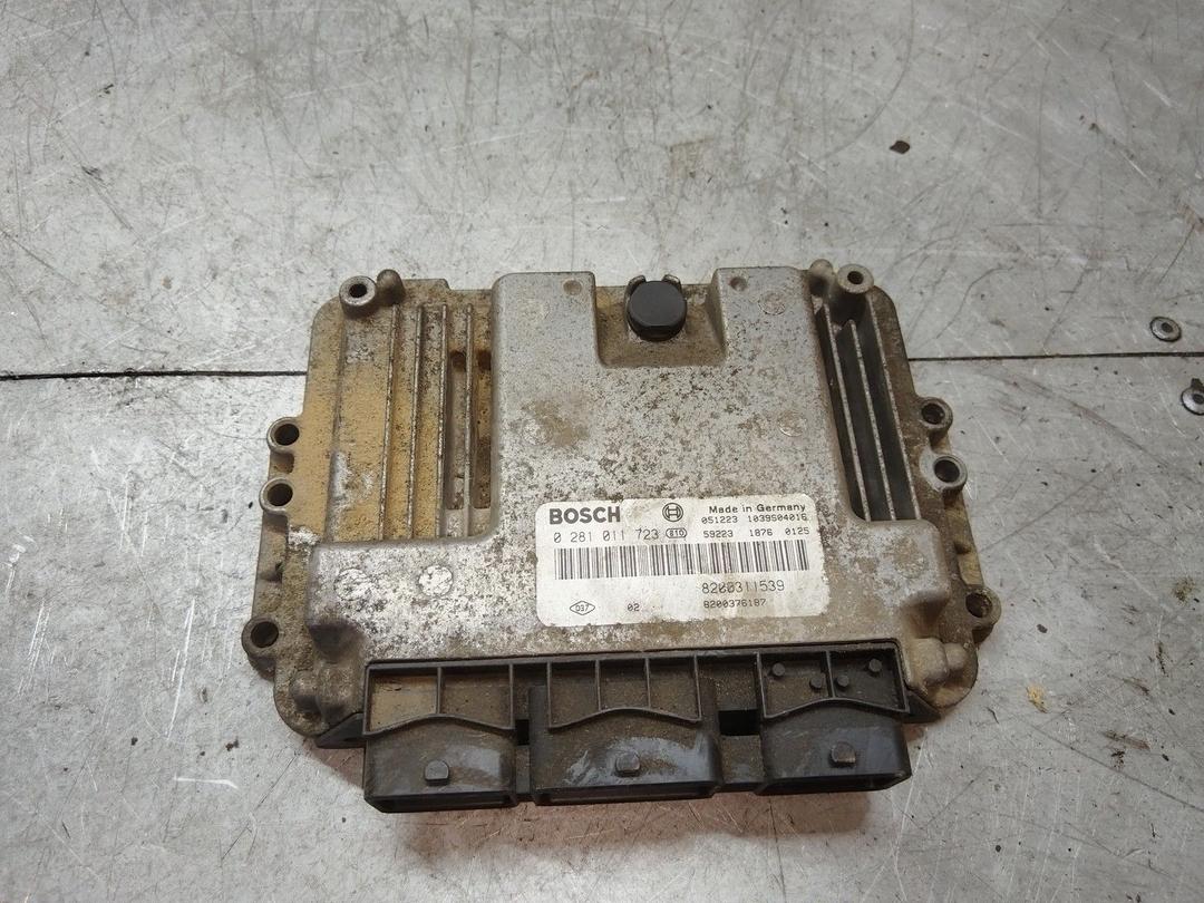 Блок управления двигателем 86RFAI Renault Espace