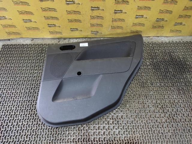 Обшивка двери задней правой (дверная карта) JFKKXN Ford Fiesta