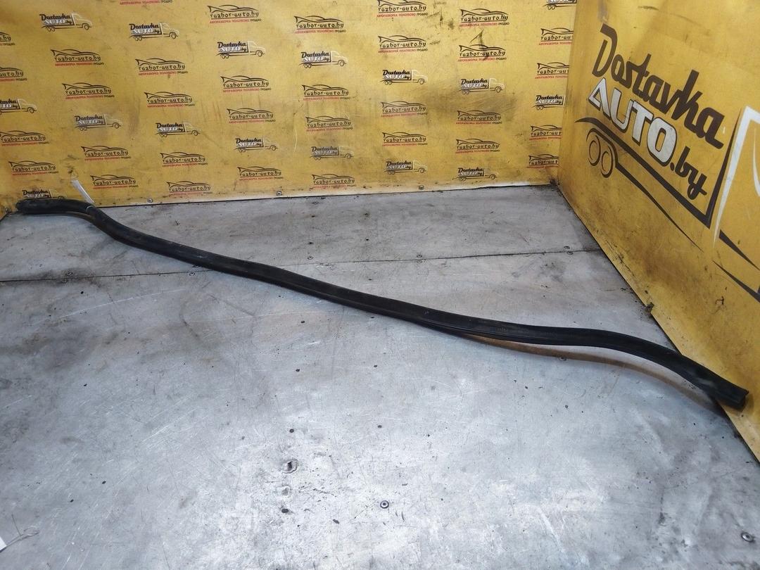 Уплотнитель капота TJ1IZI Renault Safrane - Фото 1