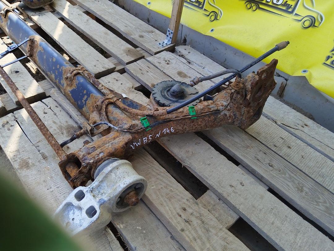 Балка подвески задняя DWYVBW Volkswagen Passat undefined