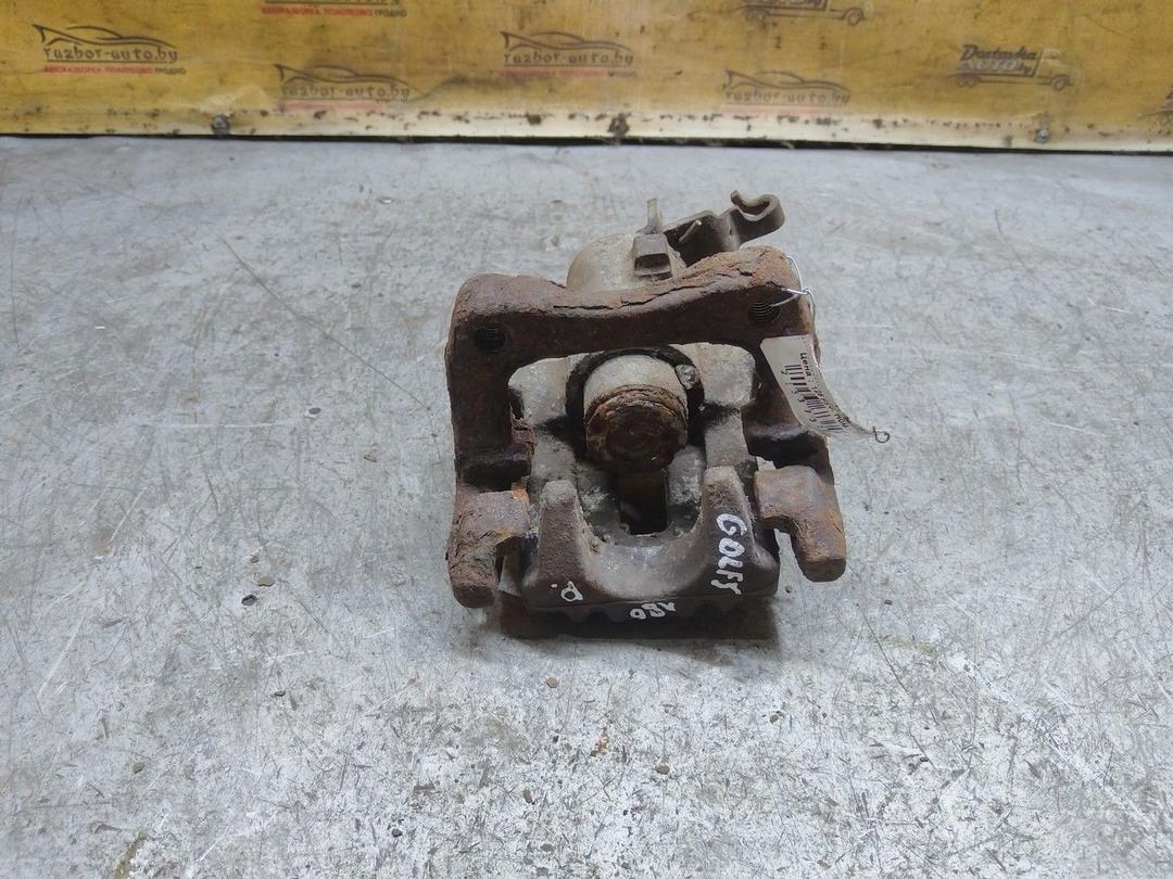 Суппорт задний правый 0OJPD9 Volkswagen Golf - Фото 4