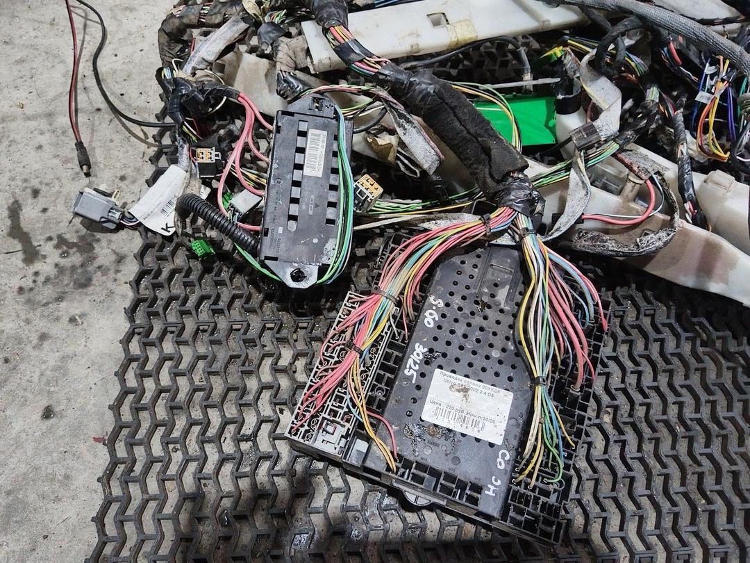 Проводка салона 00XKDF Volvo S60 купить с доставкой. Огромный выбор запчастей и марок авто. У нас есть практически все.