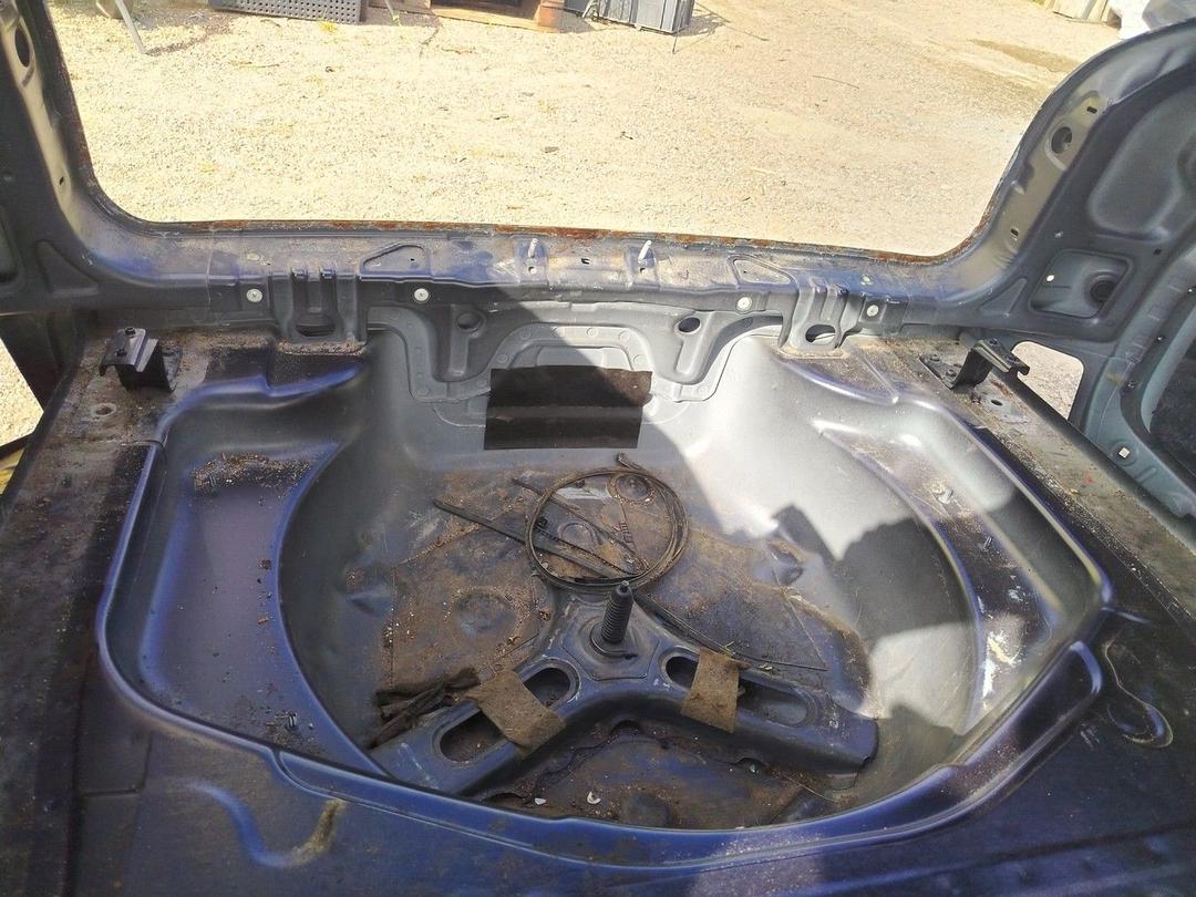 Ниша запасного колеса IAZZA4 Audi A4 - Фото 3