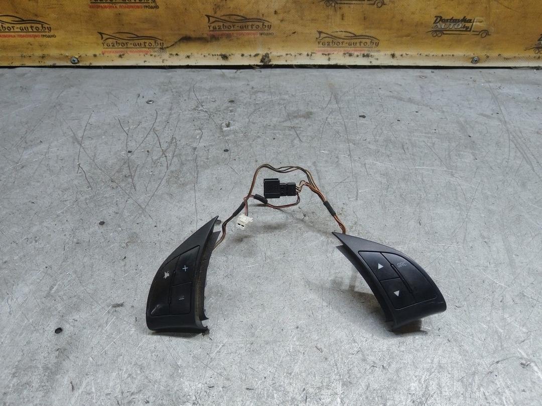 Кнопки руля JWNGQ7 Fiat Linea