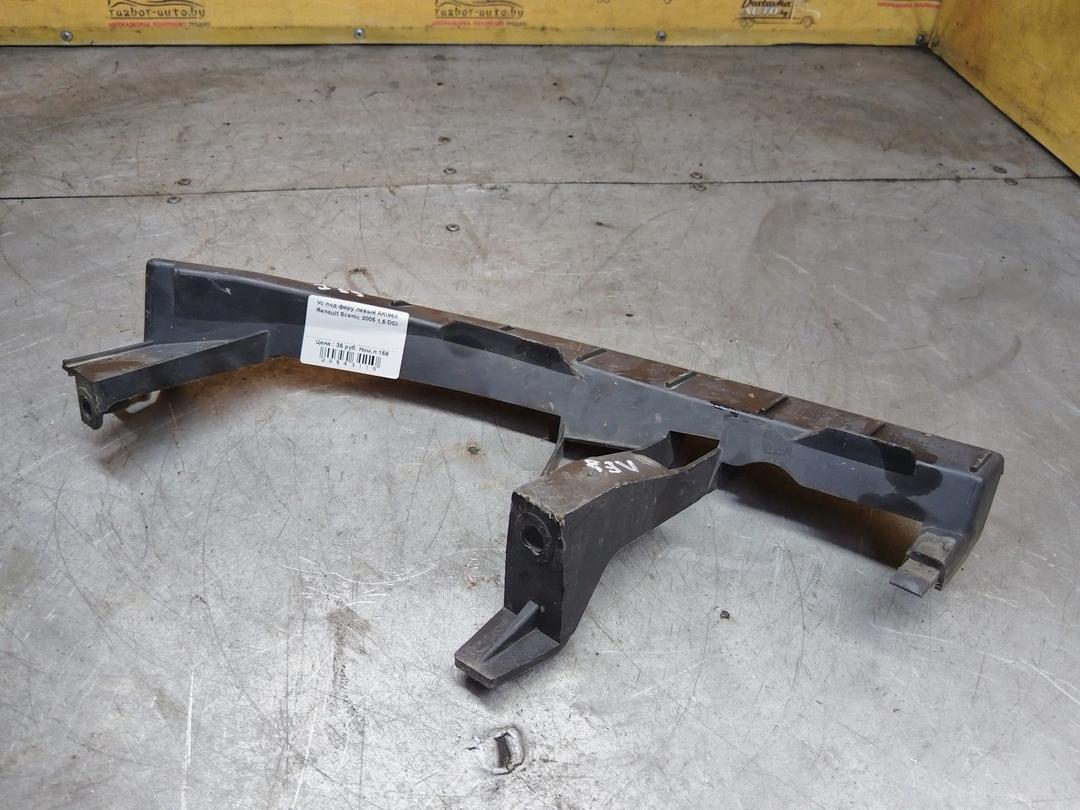 Ус под фару левый AKI96X Renault Scenic