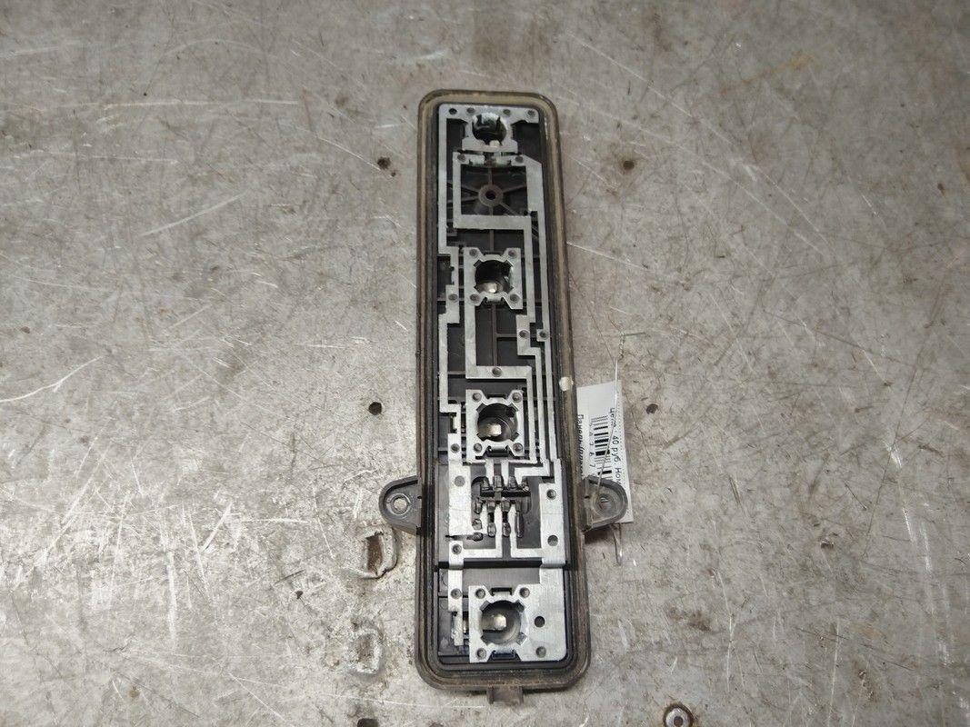 Панель (плата) фонаря заднего левого 7074J9 Chrysler Voyager купить на авторазборке