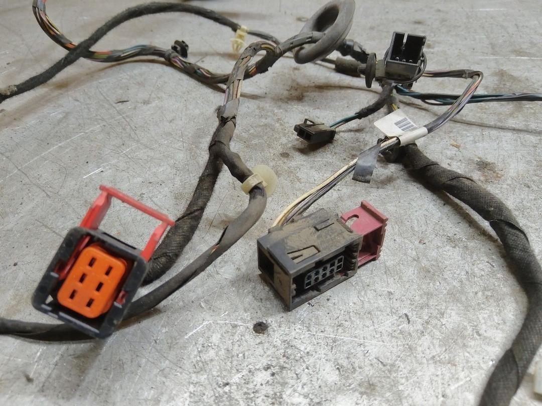 Проводка двери передней левой BZ1Q9C Opel Corsa купить