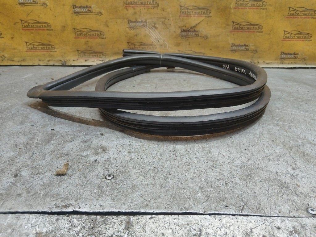 Уплотнитель двери передней правой W1BBQK Toyota Avensis - Фото 3