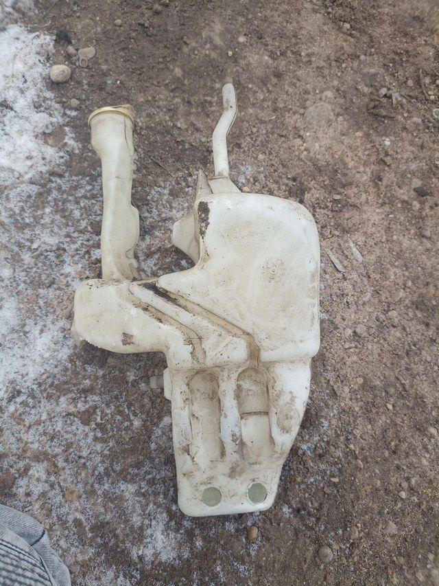 Бачок омывателя 7E9427 Mitsubishi Carisma купить на авторазборке