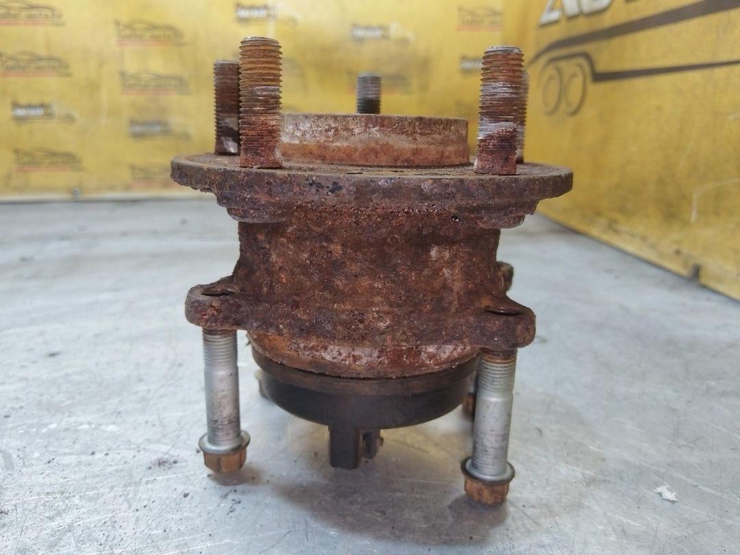 Ступица задняя правая 1U4M1U Kia Sorento купить