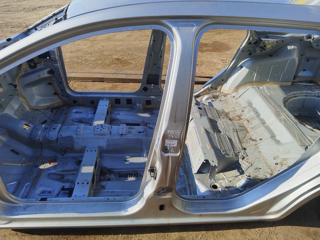 Стойка кузовная центральная левая BI428O Ford Focus - Фото 1