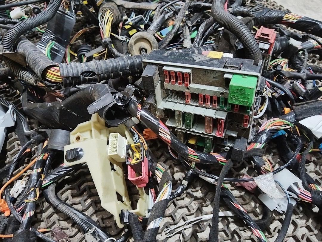 Проводка салона 5OWPRF Peugeot 406 undefined